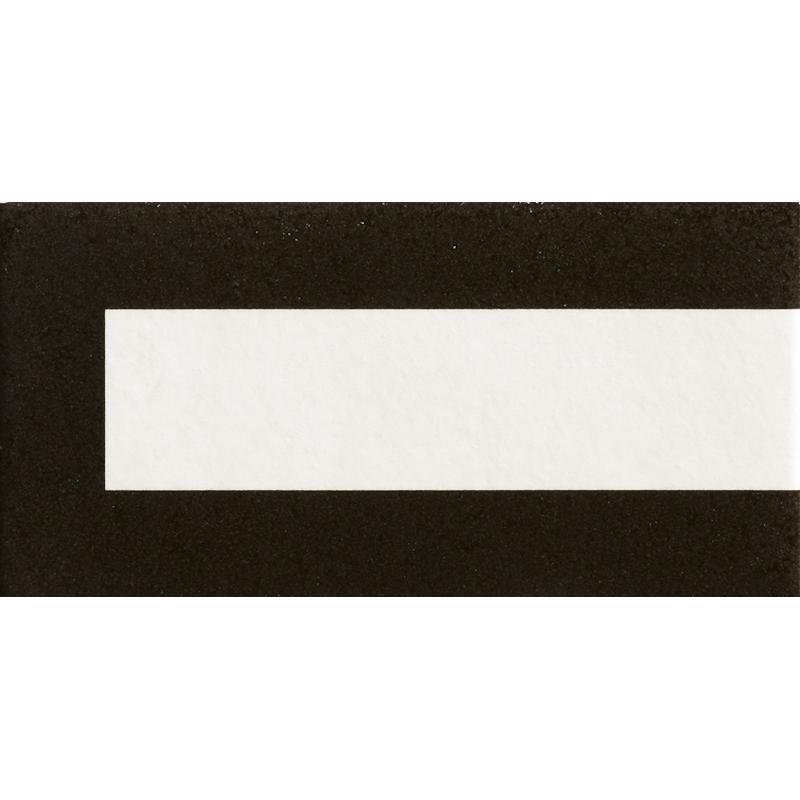Mutina MATTONELLE MARGHERITA ANTI SLIP FRAME BLACK 20,5x10,1 cm 10 mm Silk / Semi Glossy